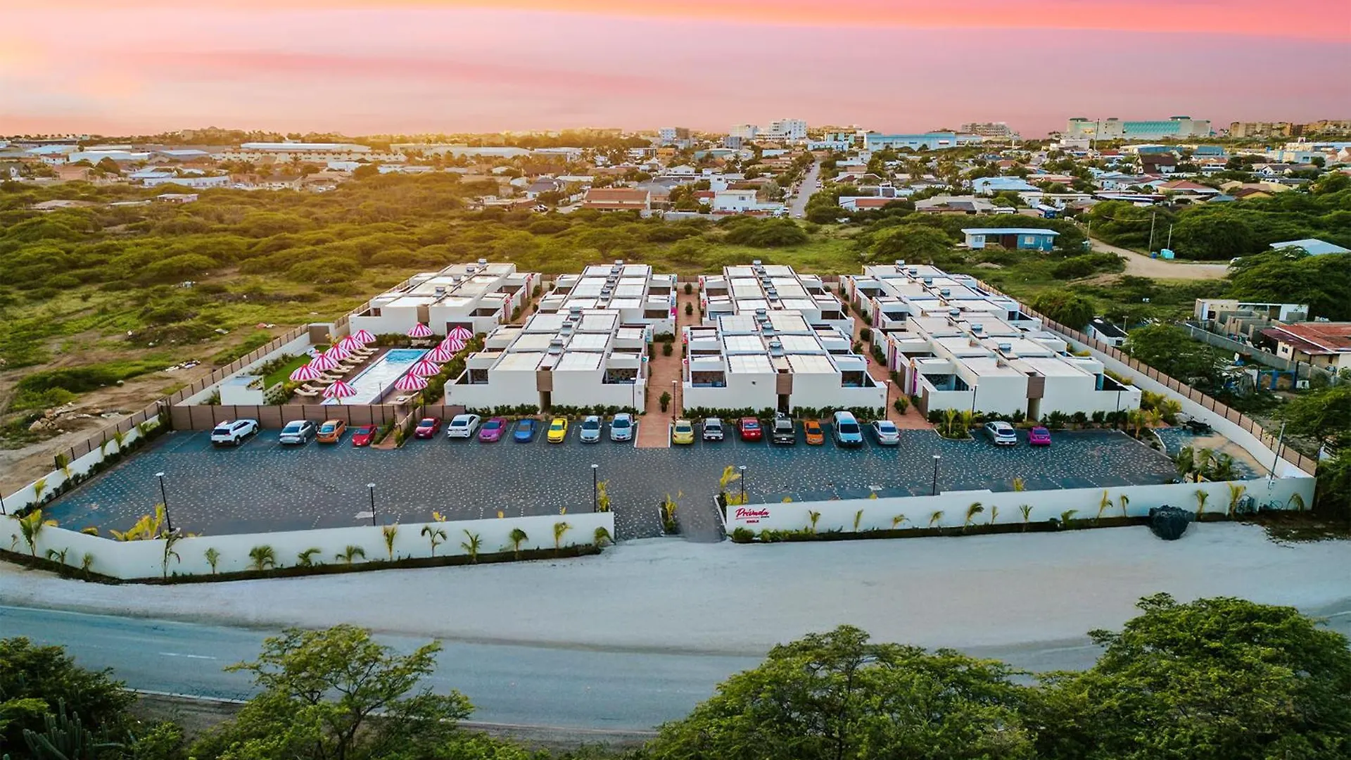 Privada Stays - Lofts With Private Pool And Oasis, Near Eagle Beach Palm Beach Aruba